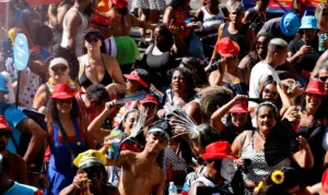 Carnaval 2026: veja programação de blocos no Rio neste sábado (14)