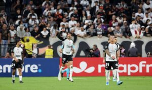 Corinthians derrota Santa Fe e segue 100% na Copa Libertadores