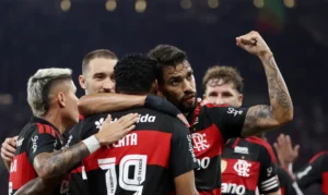 Flamengo reage e vence Santos de virada por 3 a 1 no Brasileirão
