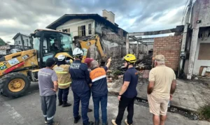 Bombeiros localizam quarta vítima da queda de avião no RS