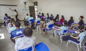 Pisa: Brasil reduz diferença para países ricos no desempenho escolar